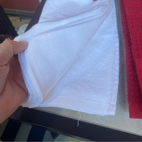 Rae Dunn red white Christmas Kitchen Towels NWT - Picture 8 of 12
